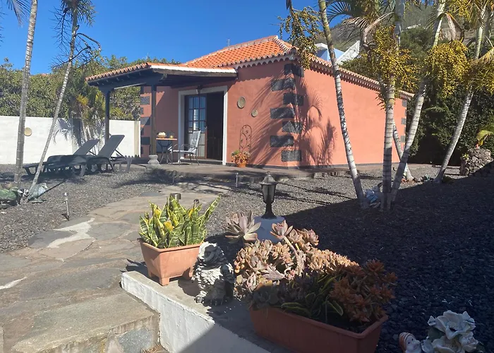Casa Paredon